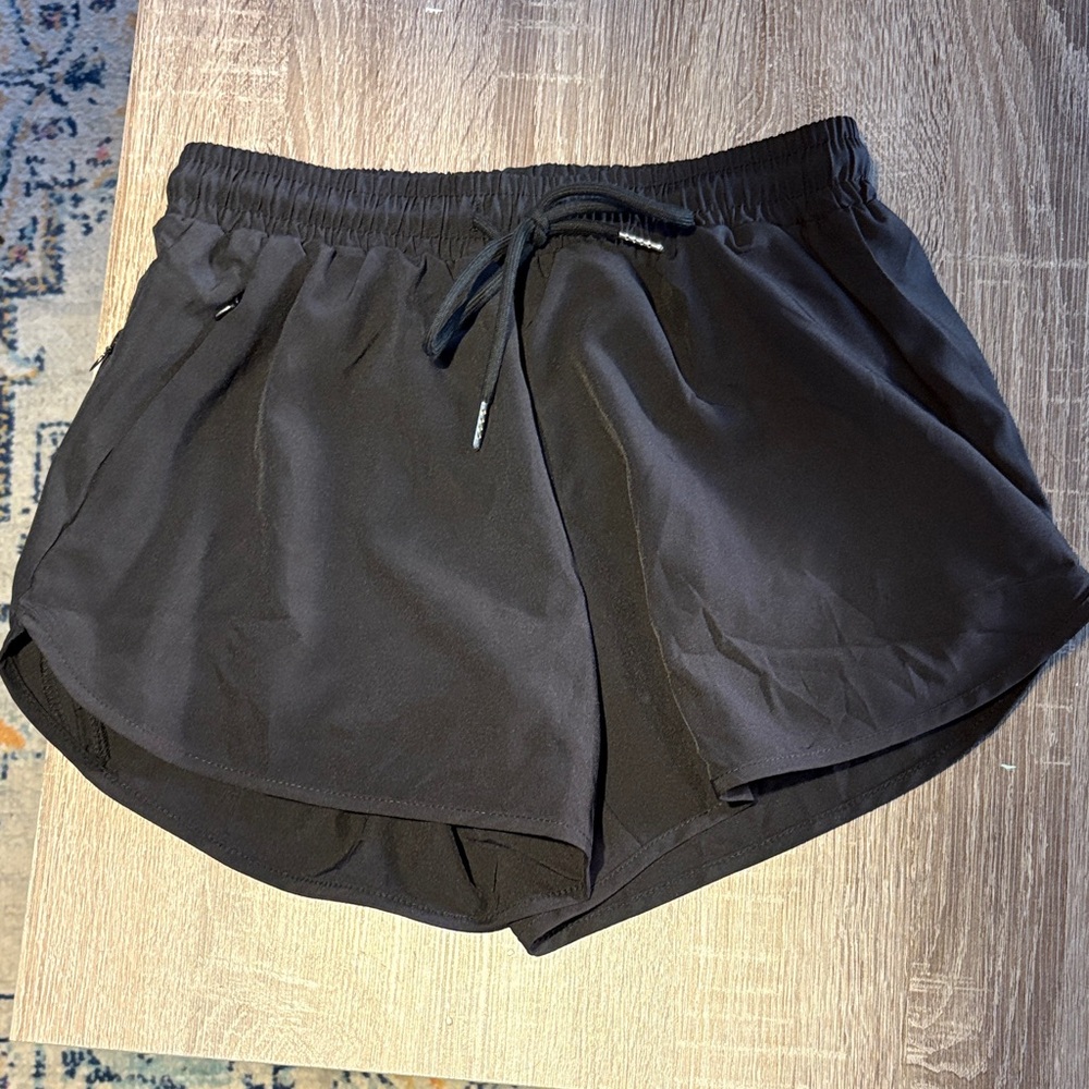 Mancreda Women's Black Athletic Shorts